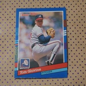 MLB Donruss Blue and Red Pitcher Trading Card